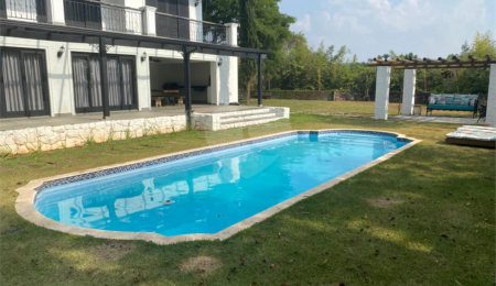 Casa à venda com 4 suítes no condomínio Gleba II, Mairiporã - SP