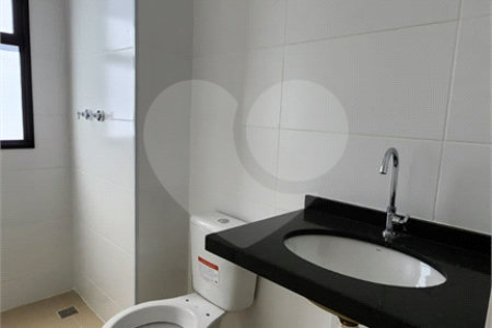 Apartamento à venda com 2 quartos, sendo 1 suíte,  no Centro, Araraquara, SP