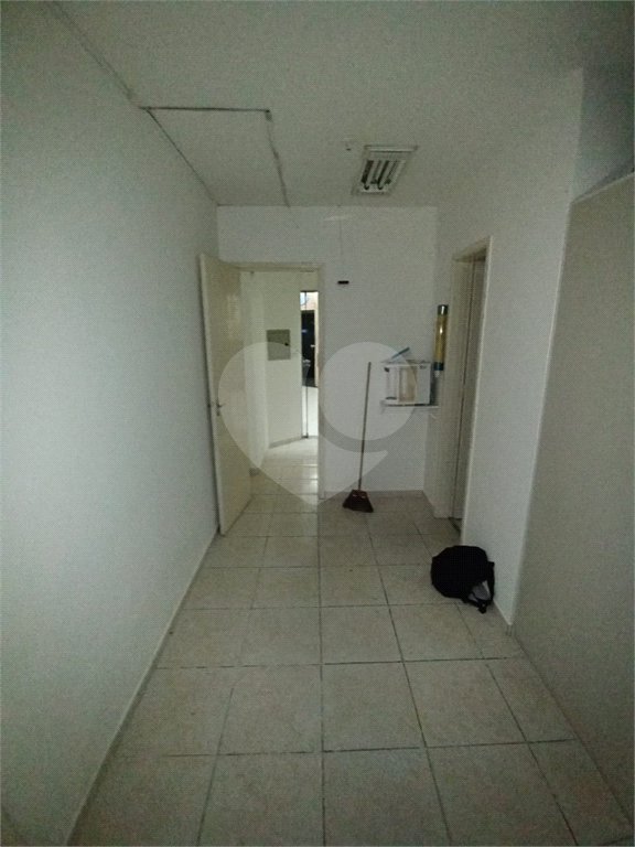 Sala à venda ou para alugar em Bangu, Rio de Janeiro, RJ