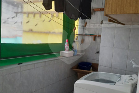 Sobrado à venda com 3 quartos em Vila Giordano, São Paulo, SP