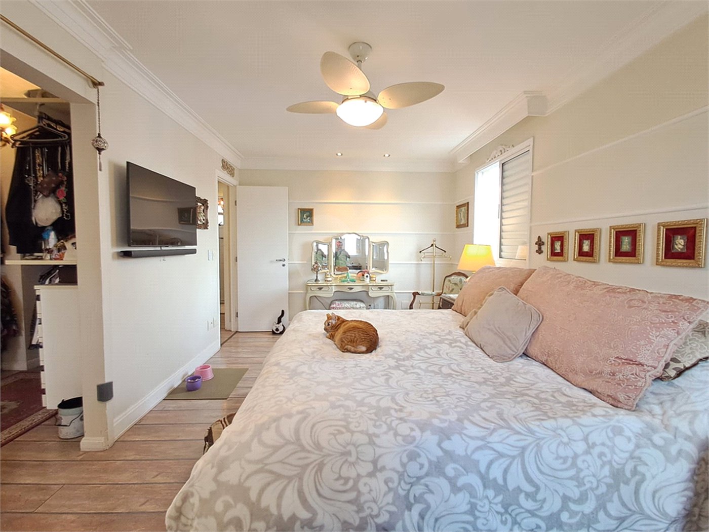 Apartamento à venda com 2 suítes em Vila Romana, São Paulo, SP