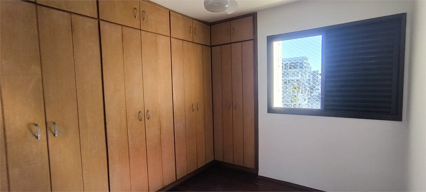 Apartamento à venda com 3 quartos, sendo 1 suíte, em Pinheiros, São Paulo, SP