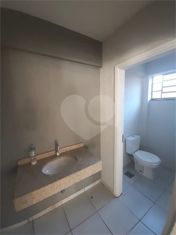 Salão Comercial de Esquina para Locação – Centro de Indaiatuba/SP