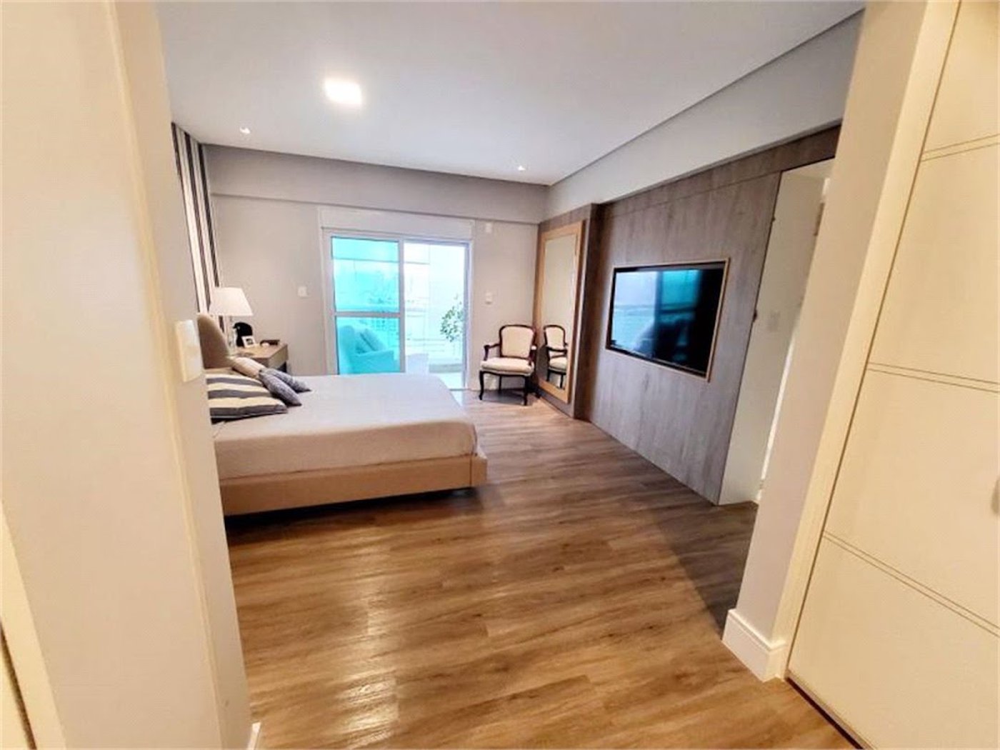 Apartamento Residencial à venda, Gonzaga, Santos - AP1684.