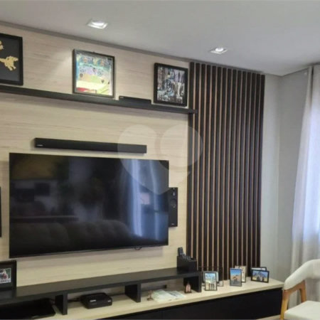 Apartamento reformado de 92 m² no Baeta Neves, com 2 dormitórios, 1 suíte, sala ampliada, área gourmet, 2 vagas, planejados e lazer completo.