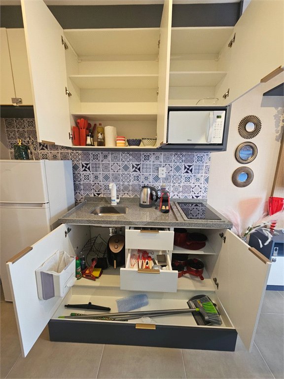 Apartamento Mobiliado a Venda no Campo Belo