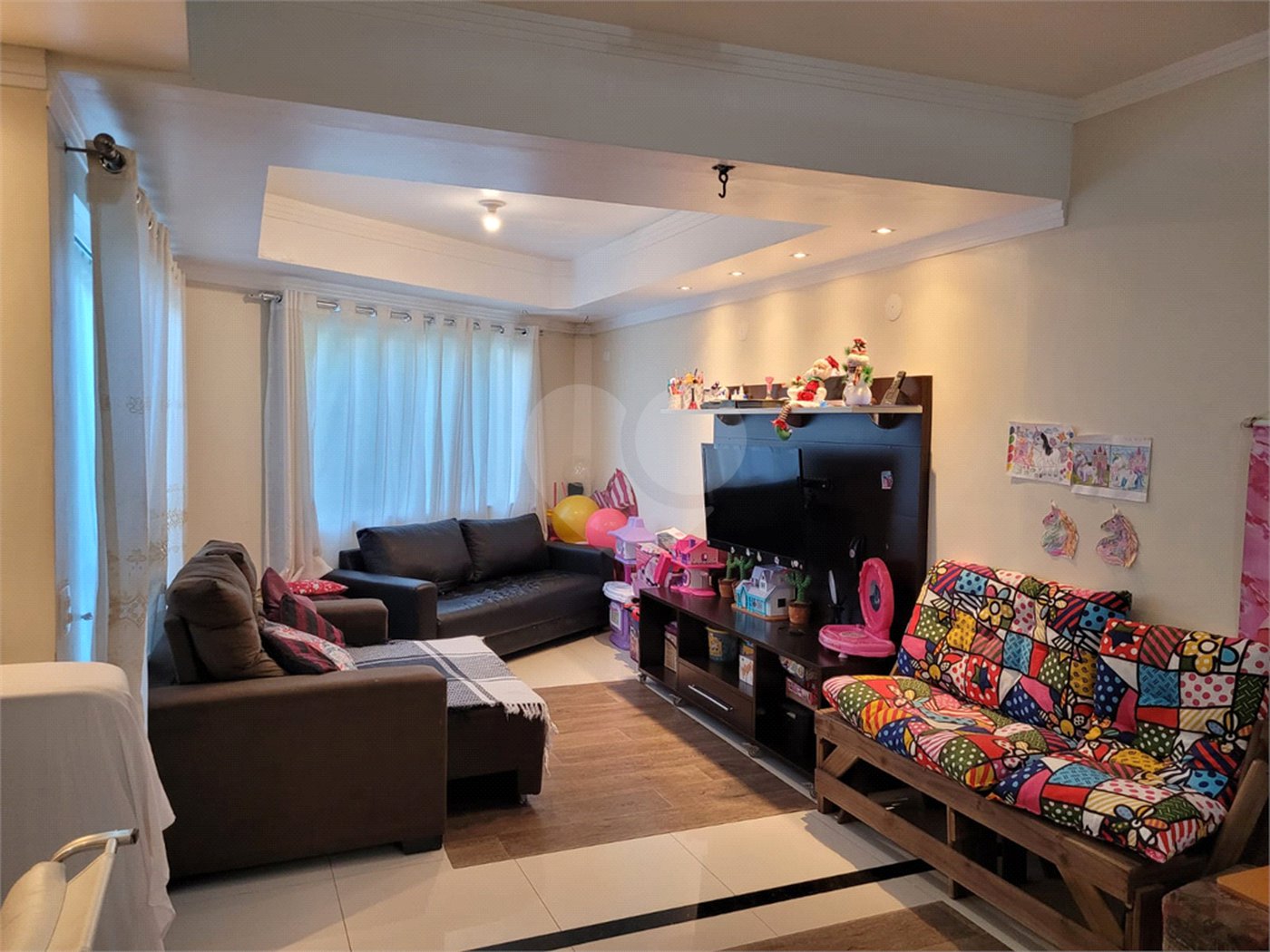 Casa à venda com 3 quartos, sendo 1 suíte,  no condomínio Reserva Balli, Sorocaba - SP