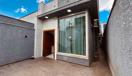 Casa à venda com 2 quartos, sendo 1 suíte, em Baianão, Porto Seguro, BA