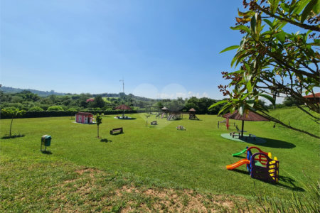Terreno à venda no condomínio Village Saint Charbel, Araçoiaba da Serra - SP