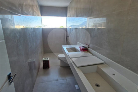 Casa à venda com 4 suítes no condomínio Vale das Palmeiras., Rio de Janeiro - RJ