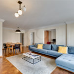 Apartamento à venda com 3 quartos, sendo 2 suítes, em Moema, São Paulo, SP