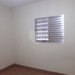 Casa Térrea à venda com 4 quartos, sendo 1 suíte, em Vila Constança, São Paulo, SP