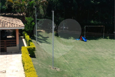 Casa à venda com 4 quartos, sendo 1 suíte, no condomínio Residencial Vale das Laranjeiras, Indaiatuba - SP