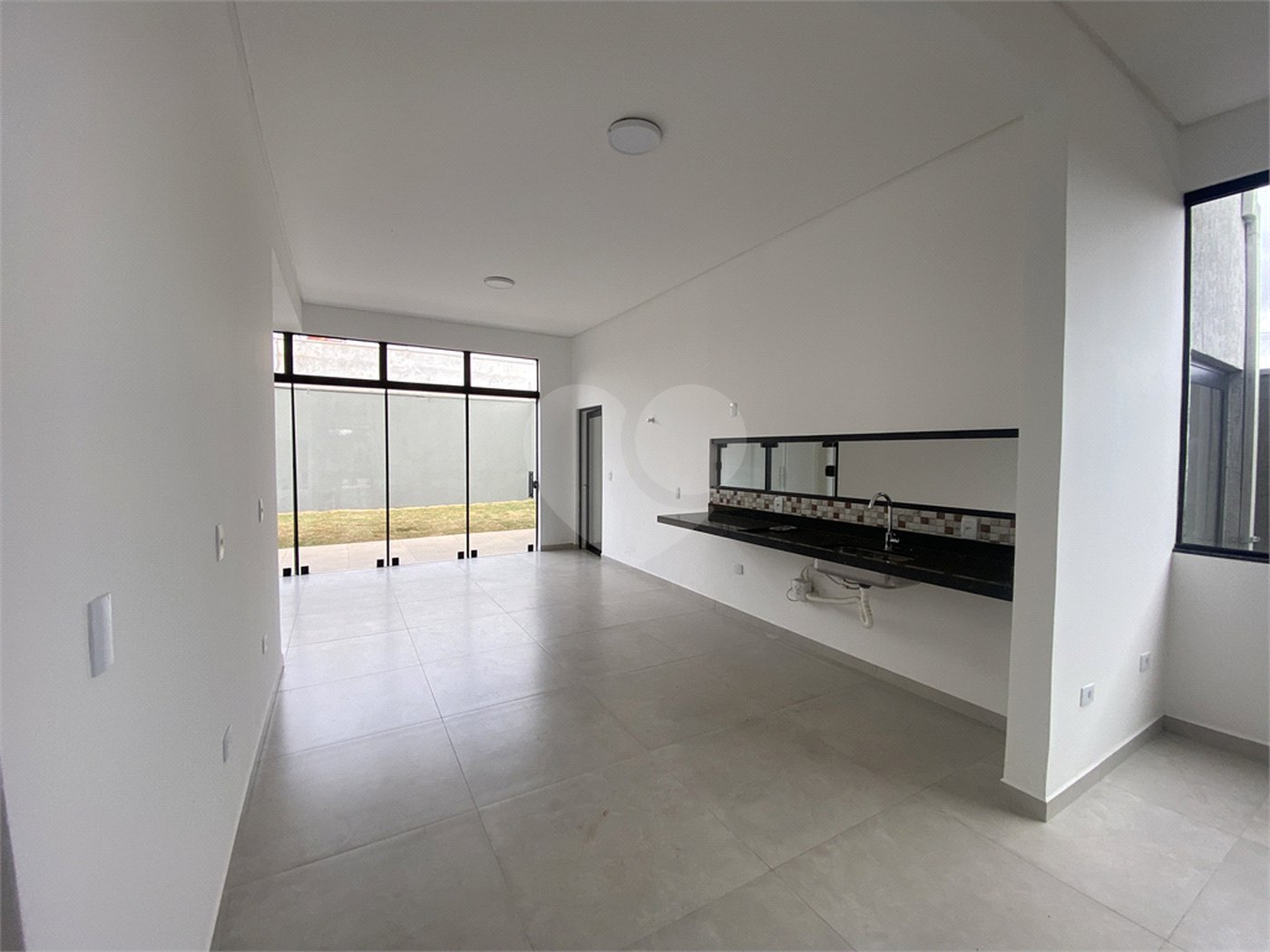 Casa à venda com 3 suítes em Jardim Estoril, Ponta Porã, MS