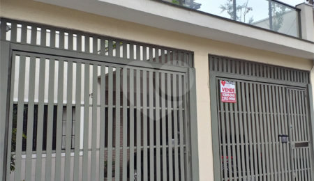 Sobrado à venda com 3 suítes em Vila Nivi, São Paulo, SP