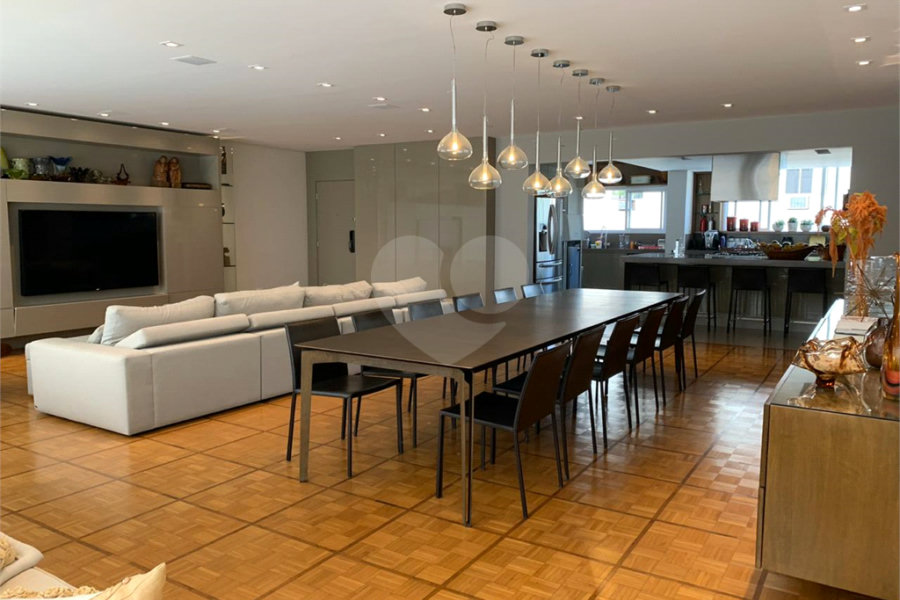 Apartamento à venda com 3 quartos, sendo 2 suítes, em Higienópolis, São Paulo, SP