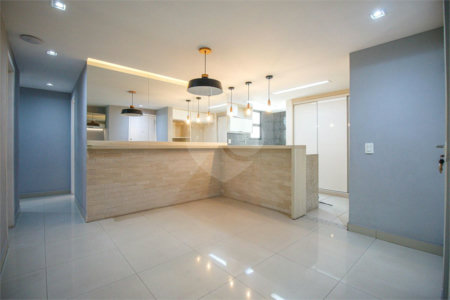 Apartamento à venda com 3 quartos, sendo 1 suíte, em Tijuca, Rio de Janeiro, RJ