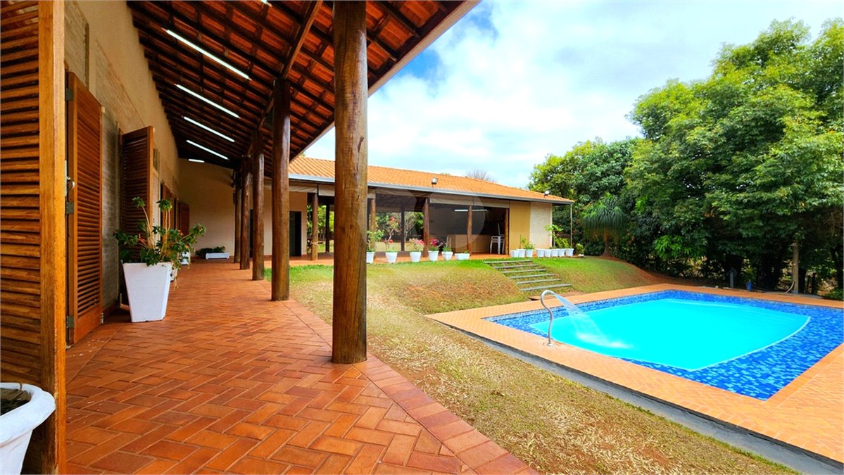 Chácara à venda com 3 quartos, sendo 1 suíte, em Chácara Flora Araraquara, Araraquara, SP