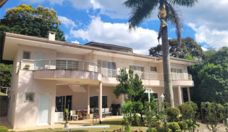 Casa à venda com 3 suítes no condomínio Alpes da Cantareira, Mairiporã - SP