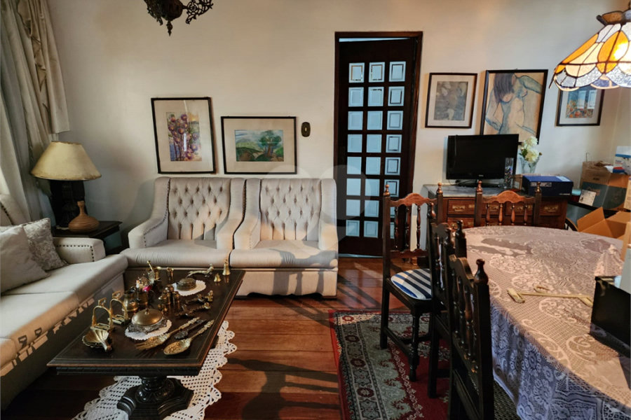 Sobrado à venda com 2 quartos, sendo 1 suíte, em Tremembé, São Paulo, SP