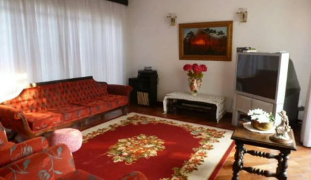 Casa Térrea à venda com 3 quartos, sendo 1 suíte,  em Caxingui, São Paulo, SP