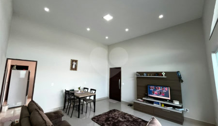 Casa à venda com 3 quartos, sendo 1 suíte,  em Jardim Monte Santo, Itapetininga, SP