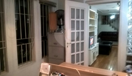Sobrado à venda com 4 quartos, sendo 1 suíte,  em Campo Belo, São Paulo, SP