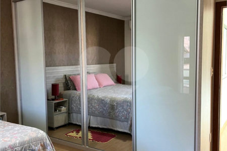 Casa Térrea à venda com 5 quartos, sendo 1 suíte, em Vila Santana, Mogi das Cruzes, SP