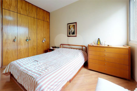 Apartamento à venda com 4 quartos, sendo 2 suítes, em Pinheiros, São Paulo, SP