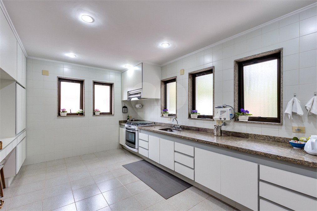 Casa à venda com 4 suítes em Alto da Boa Vista, São Paulo, SP