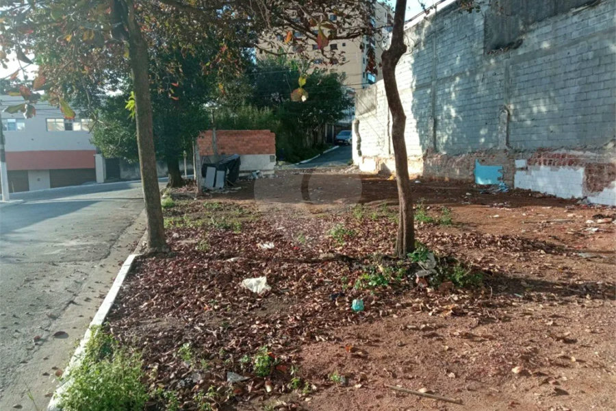 Excelente Terreno no Jardim Prudência, com 300 M² (10x30)