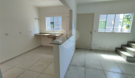 Casa em condomínio à venda com 3 quartos, sendo 1 suíte,  em Horto Florestal, São Paulo, SP