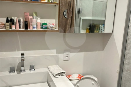 Apartamento à venda ou para alugar com 1 suíte em Pinheiros, São Paulo, SP