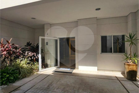 Apartamento à venda com 2 suítes em Vila Anastácio, São Paulo, SP