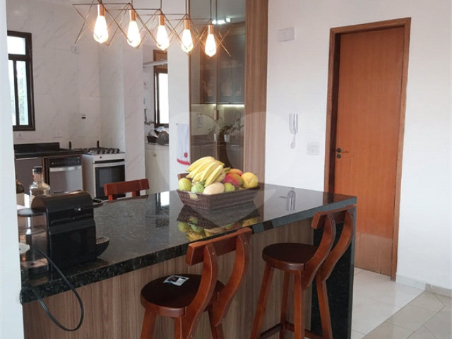Apartamento à venda com 4 quartos, sendo 1 suíte,  em Alto da Lapa, São Paulo, SP