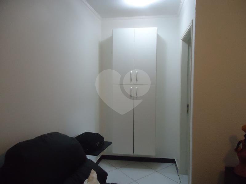 Sobrado à venda com 4 quartos, sendo 3 suítes, em Jardim Floresta, São Paulo, SP