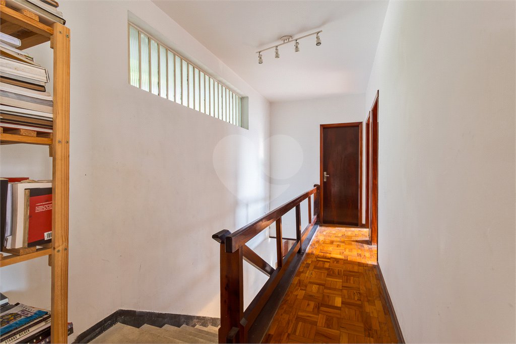 Sobrado à venda com 3 quartos, sendo 1 suíte,  em Jardim Prudência, São Paulo, SP