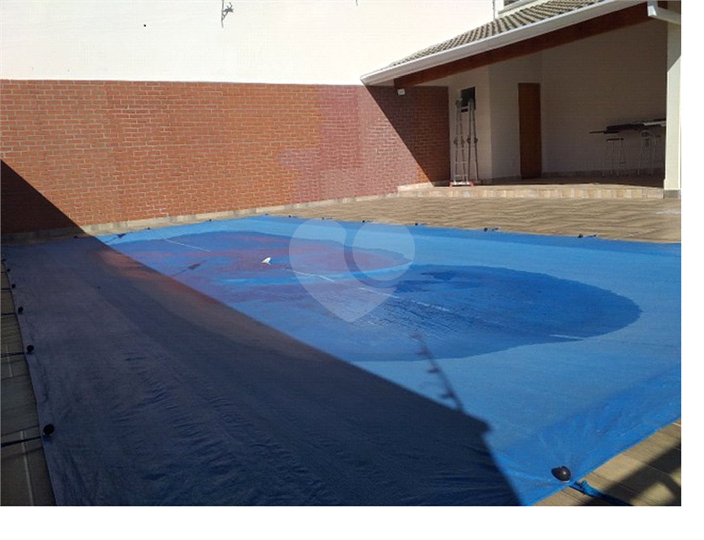 Casa à venda com 3 quartos, sendo 1 suíte, no condomínio Mirante da Mantiqueira, Mairiporã - SP