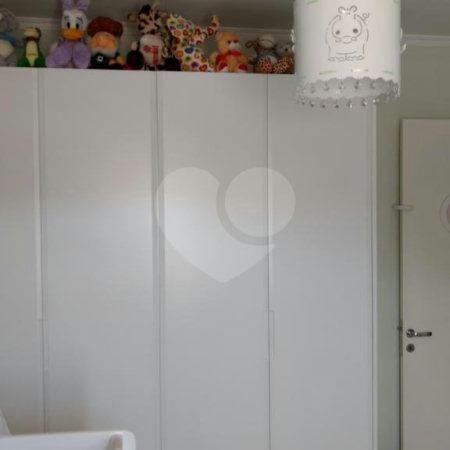 Casa à venda com 3 quartos, sendo 1 suíte, no condomínio Residencial Água Fria, São Paulo - SP