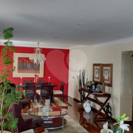 Apartamento à venda com 4 quartos, sendo 3 suítes, em Vila Andrade, São Paulo, SP
