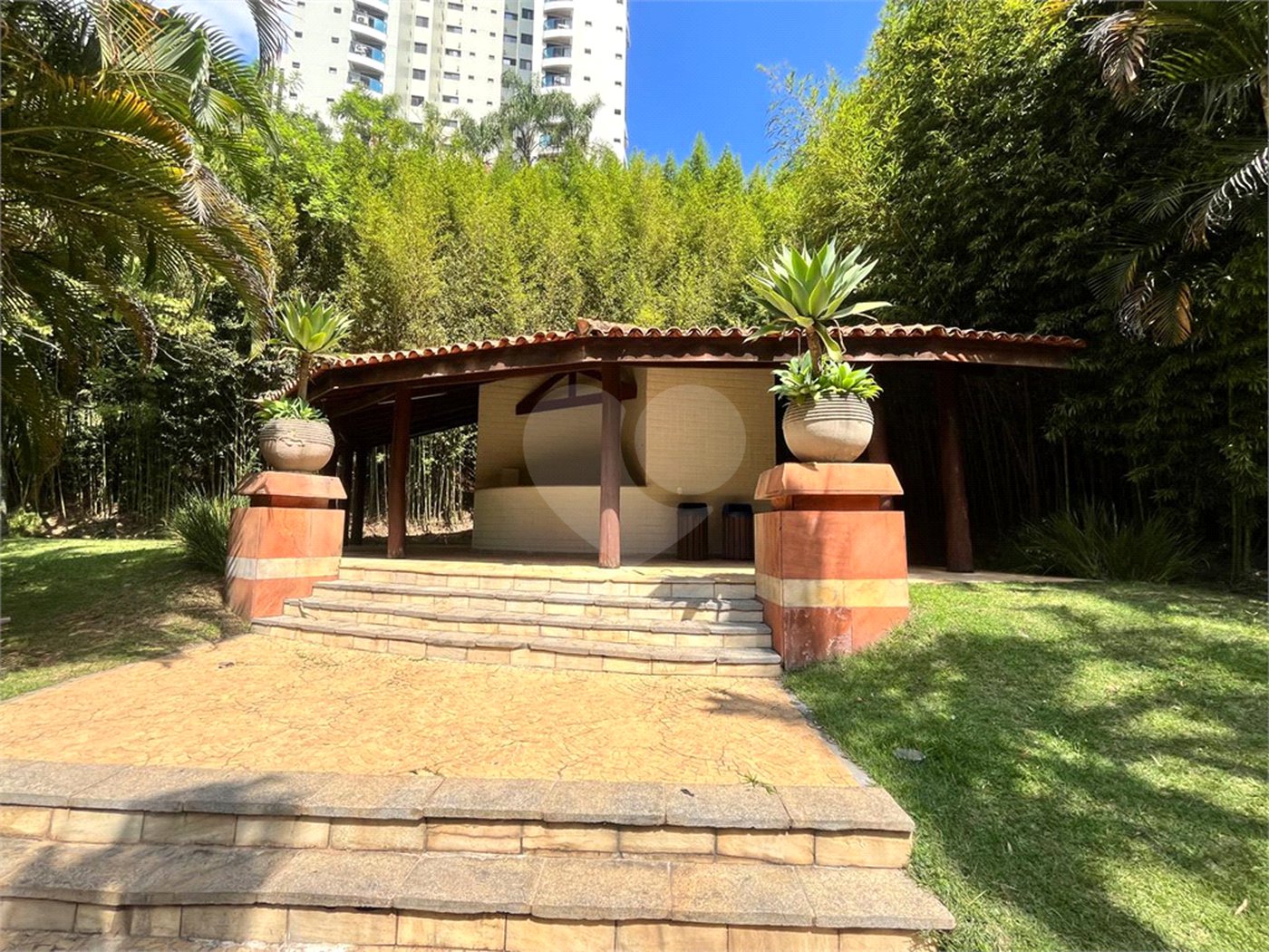 Cobertura à venda ou para alugar com 4 suítes em Jardim Morumbi, São Paulo, SP