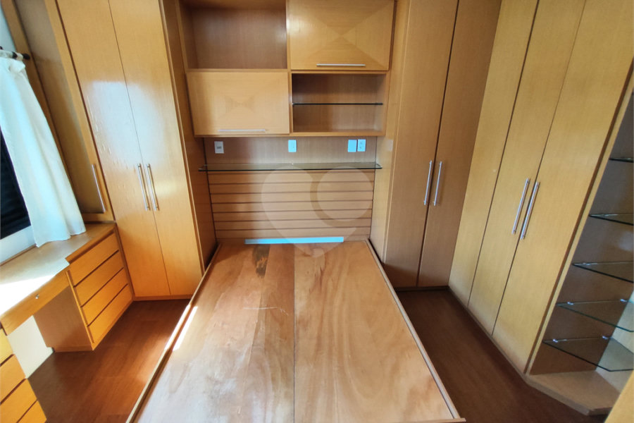 Apartamento à venda com 3 quartos, sendo 1 suíte,  em Vila Ester (zona Norte), São Paulo, SP