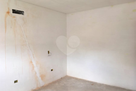 Casa à venda com 4 quartos, sendo 3 suítes,  em Vila Monumento, São Paulo, SP