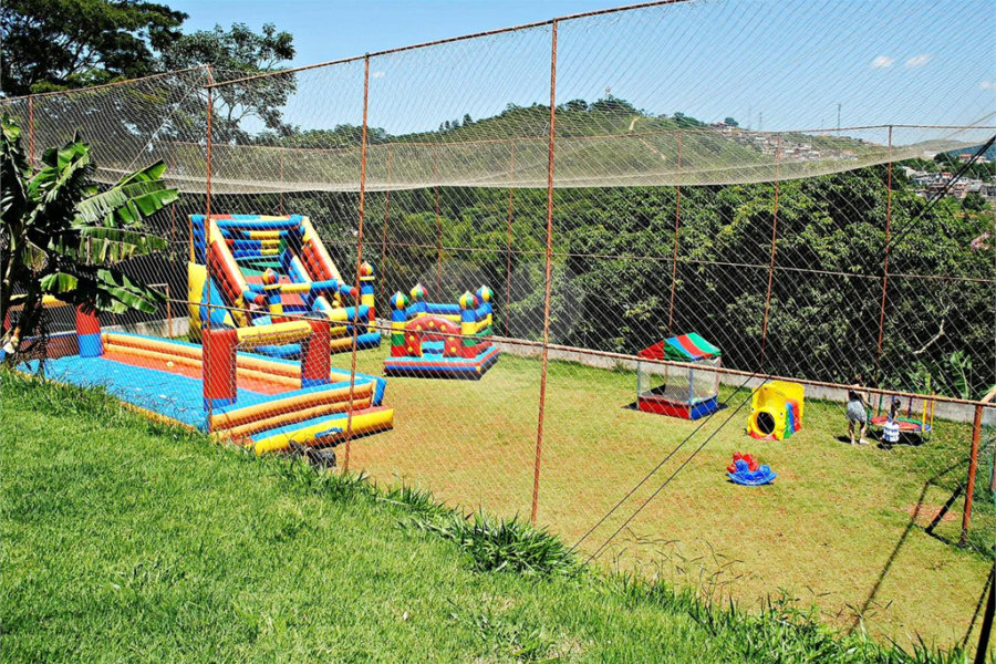 Chácara à venda com 7 quartos, sendo 1 suíte, em Capoavinha, Mairiporã, SP