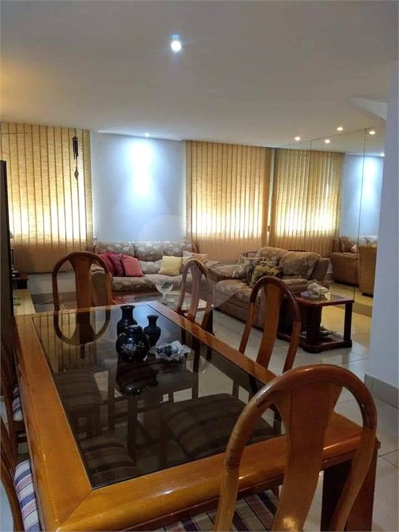 Apartamento à venda com 2 quartos, sendo 1 suíte, em Copacabana, Rio de Janeiro, RJ