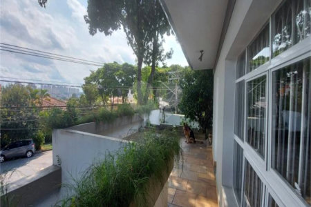 Casa à venda com 4 suítes em Jardim Londrina, São Paulo, SP