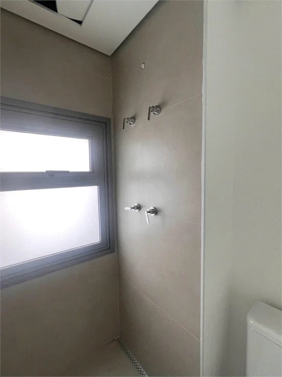 Apartamento à venda com 3 quartos, sendo 1 suíte,  em Pinheiros, São Paulo, SP