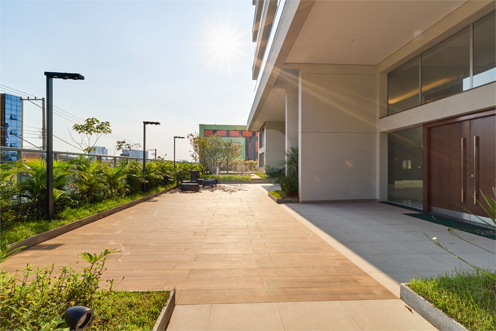 Apartamento à venda com 3 suítes em Jardim Marajoara, São Paulo, SP