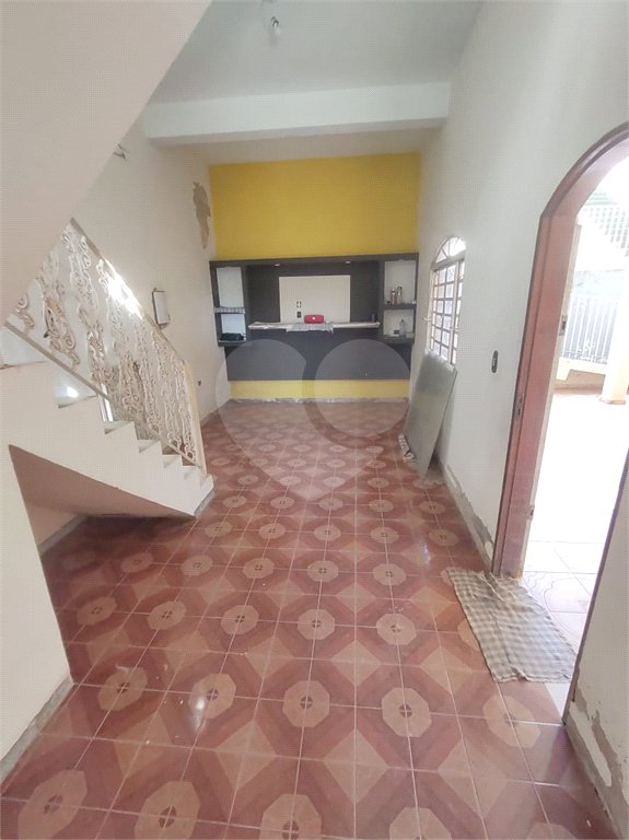 Casa à venda com 3 quartos, sendo 1 suíte, em Jardim das Palmeiras, Várzea Paulista, SP