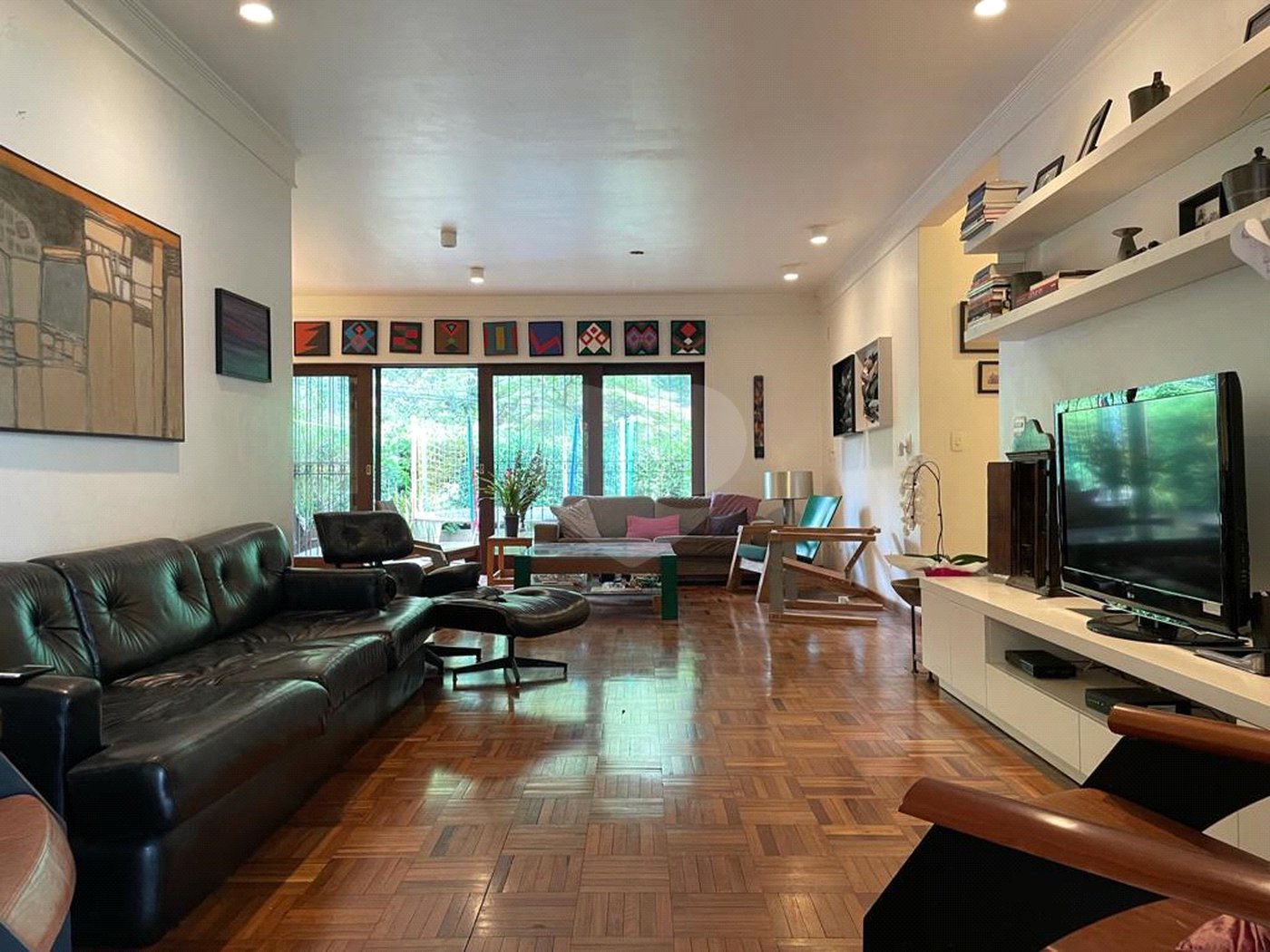 Casa à venda com 4 quartos, sendo 1 suíte, em Vila Morumbi, São Paulo, SP